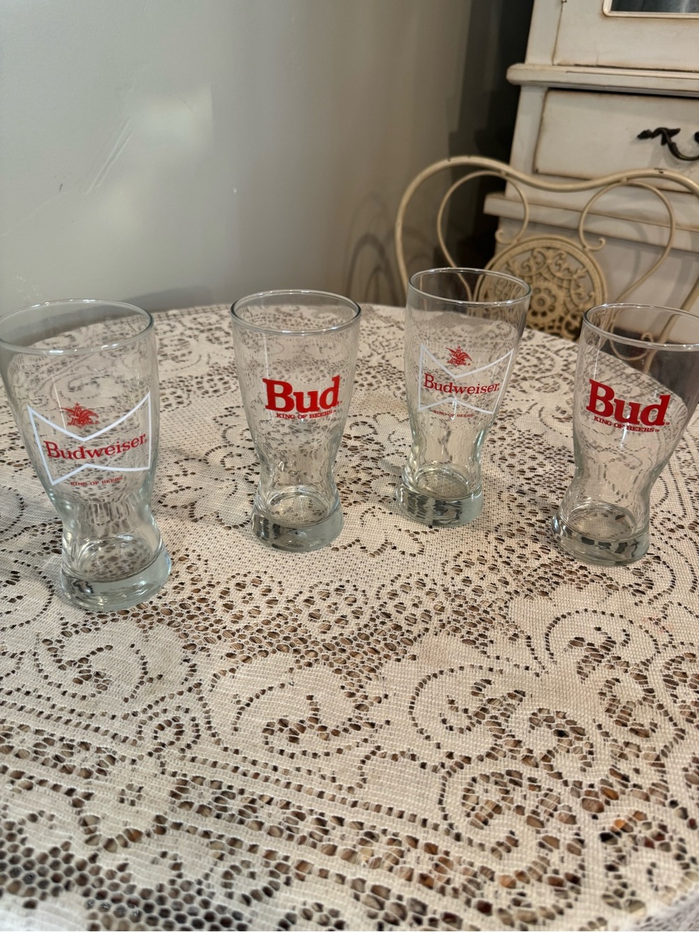 Budweiser Clear Pint Glasses with Red Logo Set